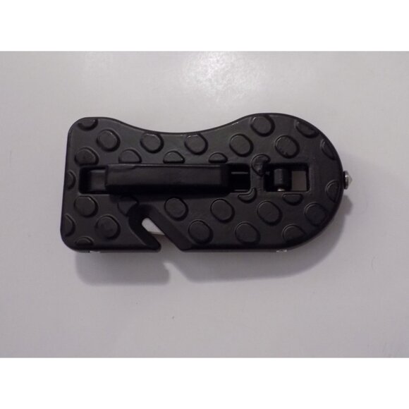 Universal Fit Car Door Step for Car Roof Access with Glass Breaker Safety Hammer - Picture 3 of 7